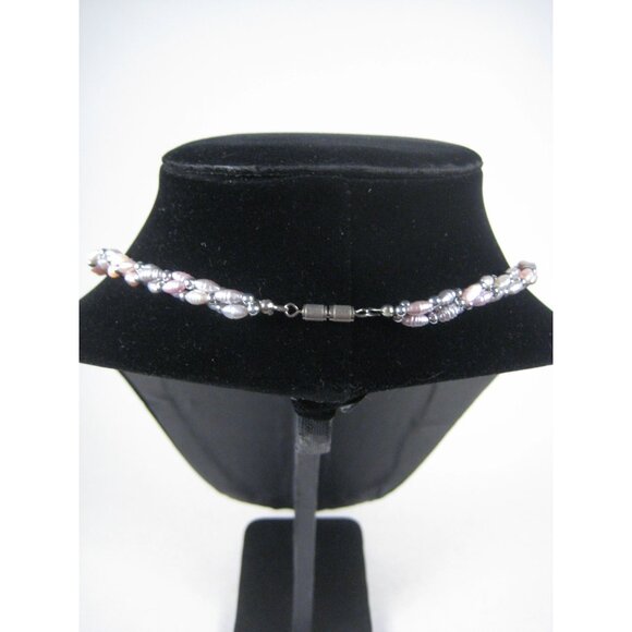 Dyed Pearl Beaded Twisted Pink Silver Bead Necklace 25 Inches Multi Strand - Picture 9 of 10